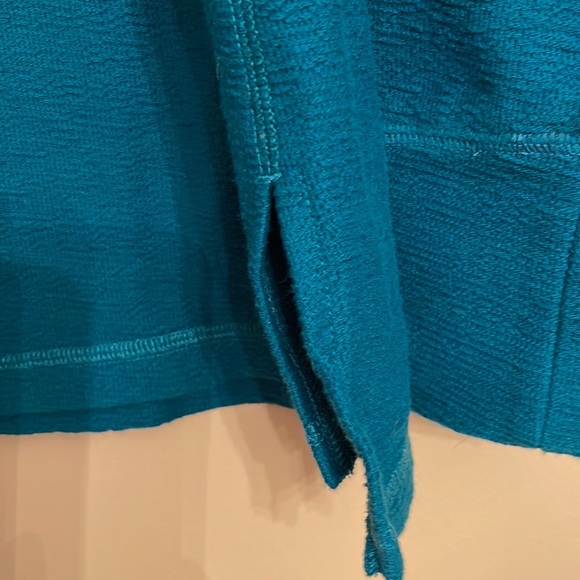 COPY - United by Blue Women’s Textured Boxy Crew Top - Picture 5 of 8